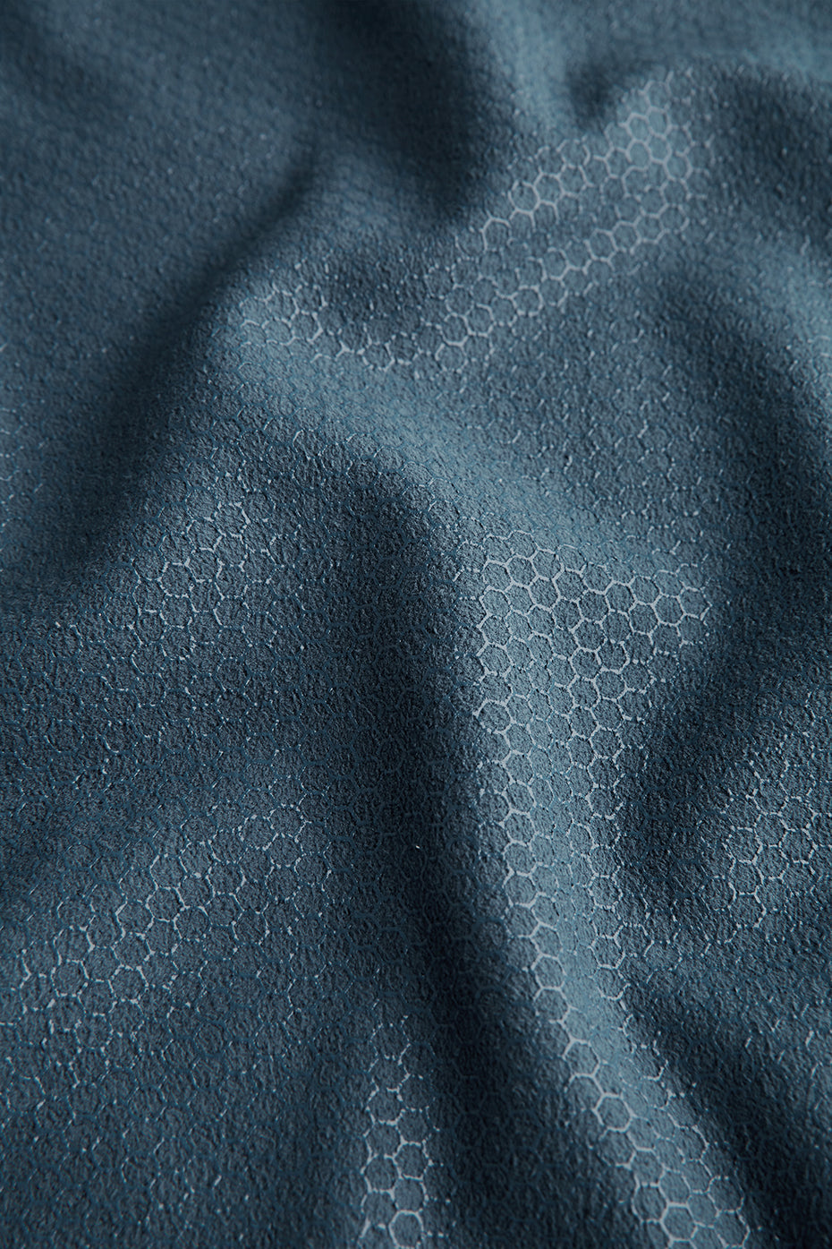 Grounded No-Slip Towel - Eclipse — photo 3