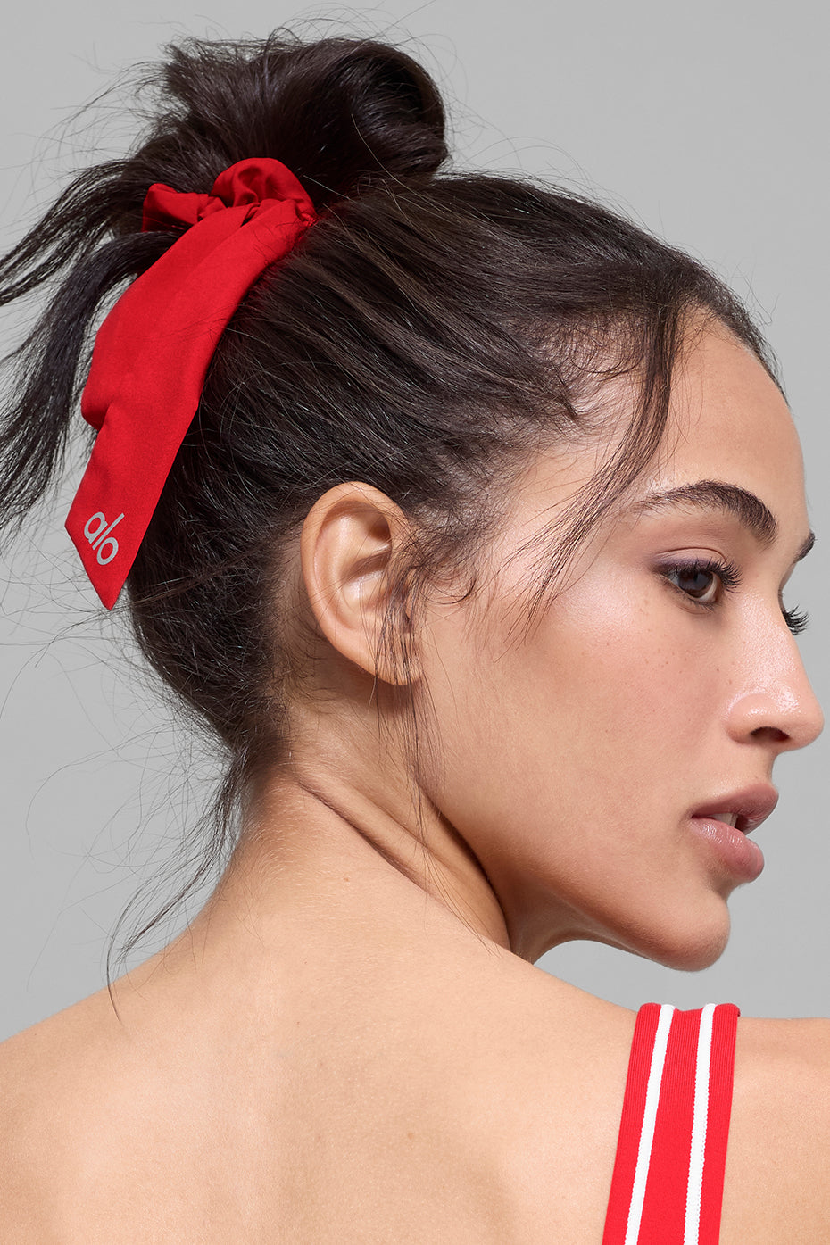 Love Knots Tie Scrunchie - Bright Red — photo 2