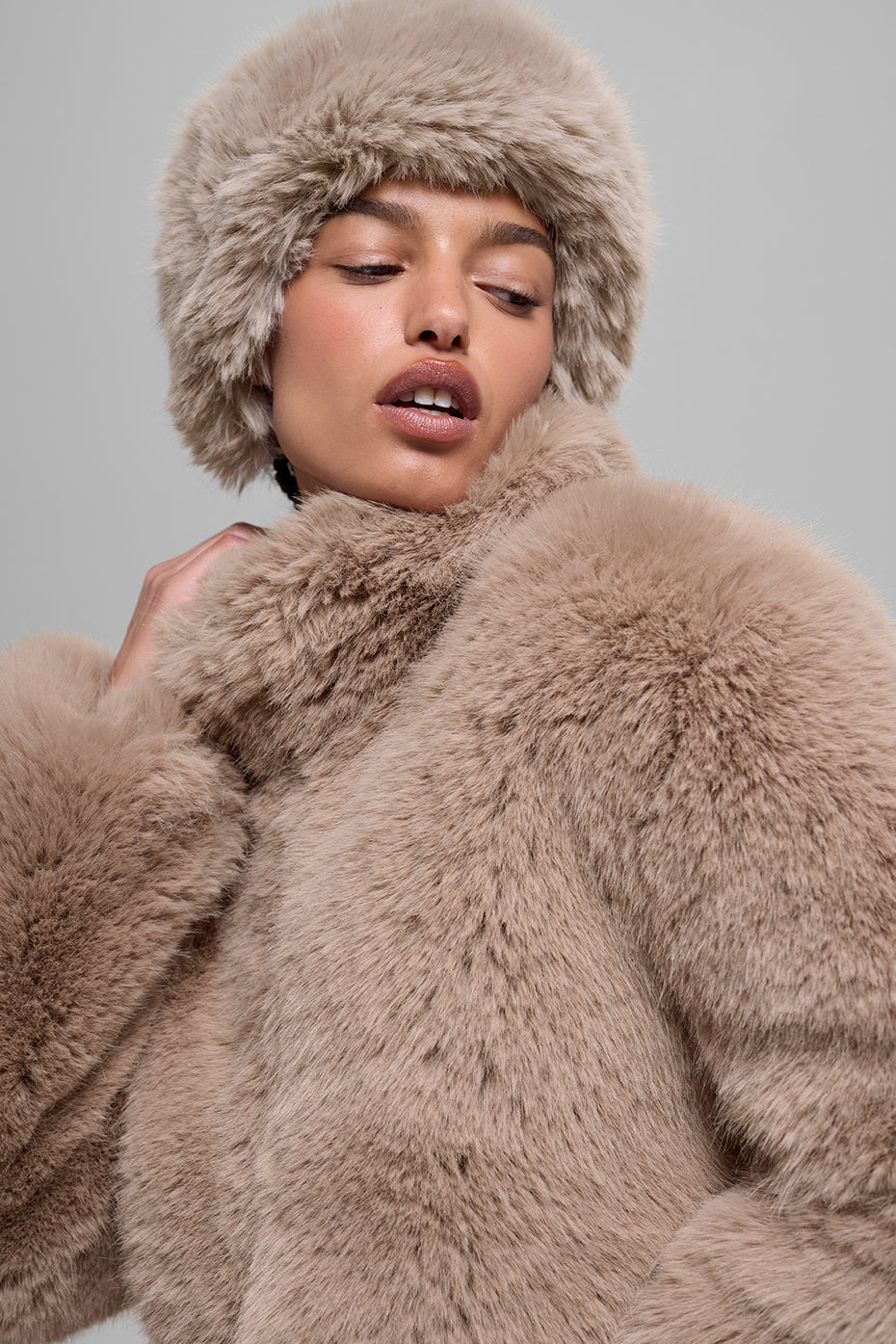 Opulent Faux Fur Wintersun Headband - Oat — photo 1