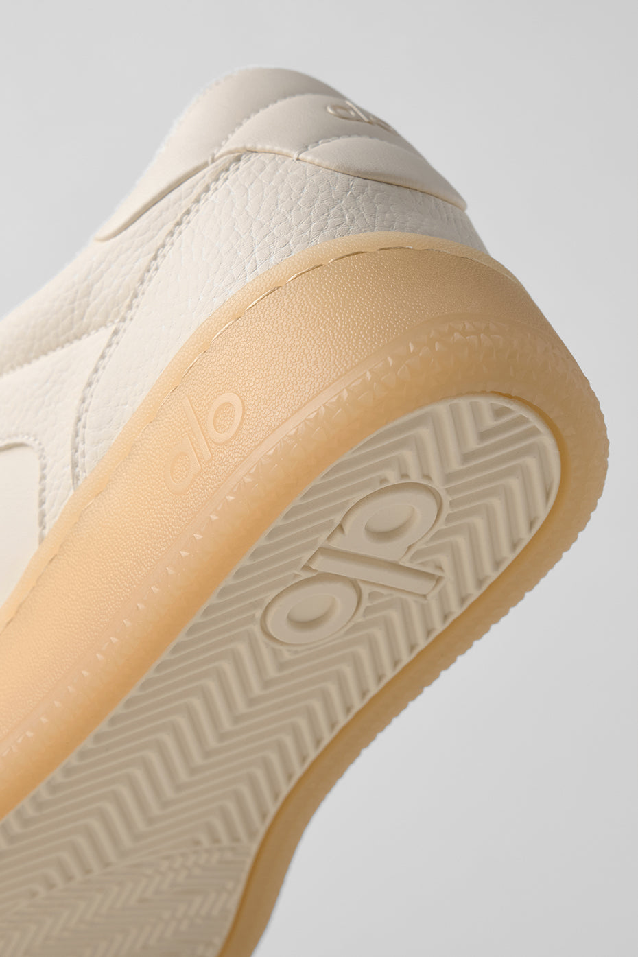 ALO Recovery Mode Sneaker - Clay — photo 6