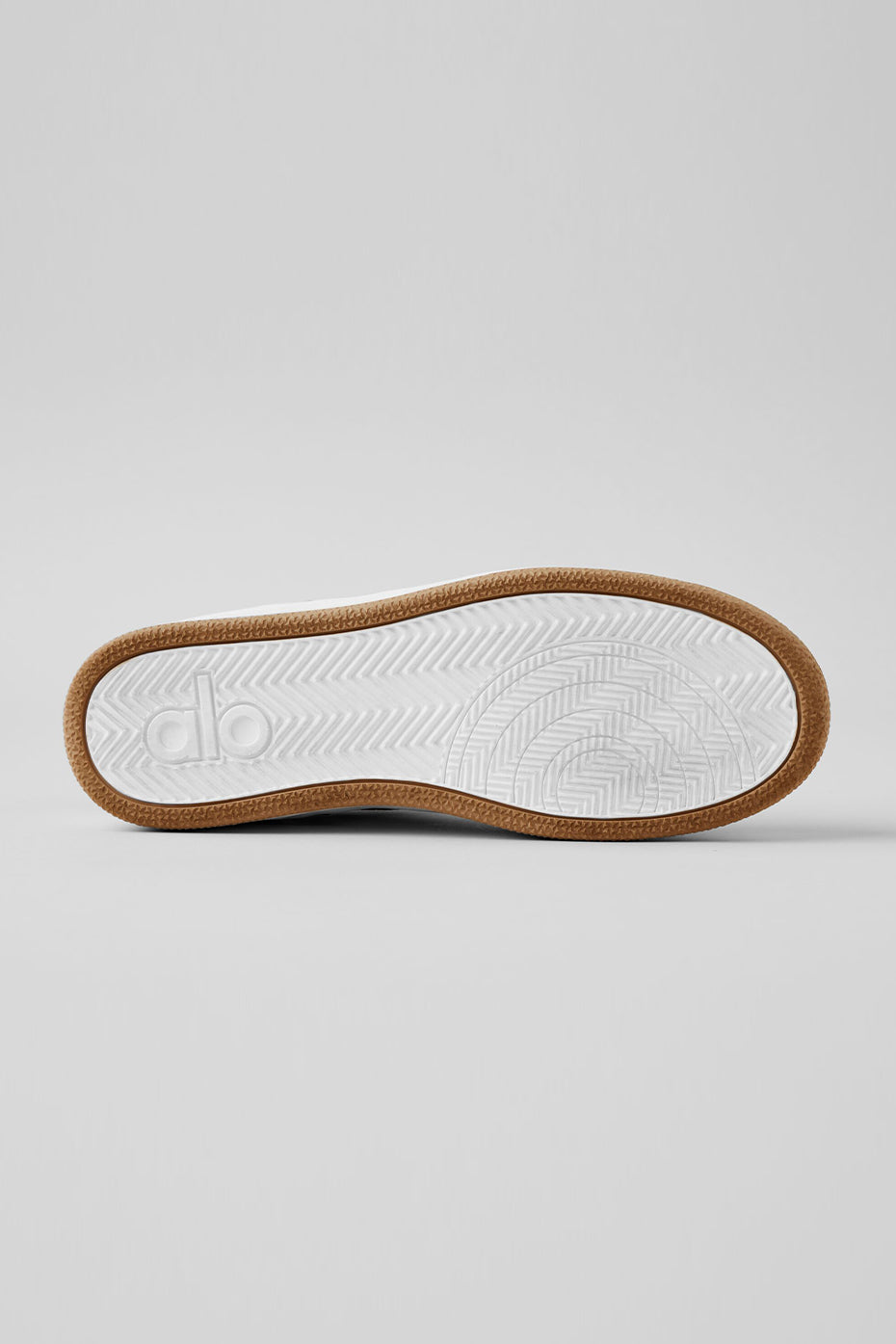 ALO Recovery Mode Sneaker - Natural White/Gum — photo 4