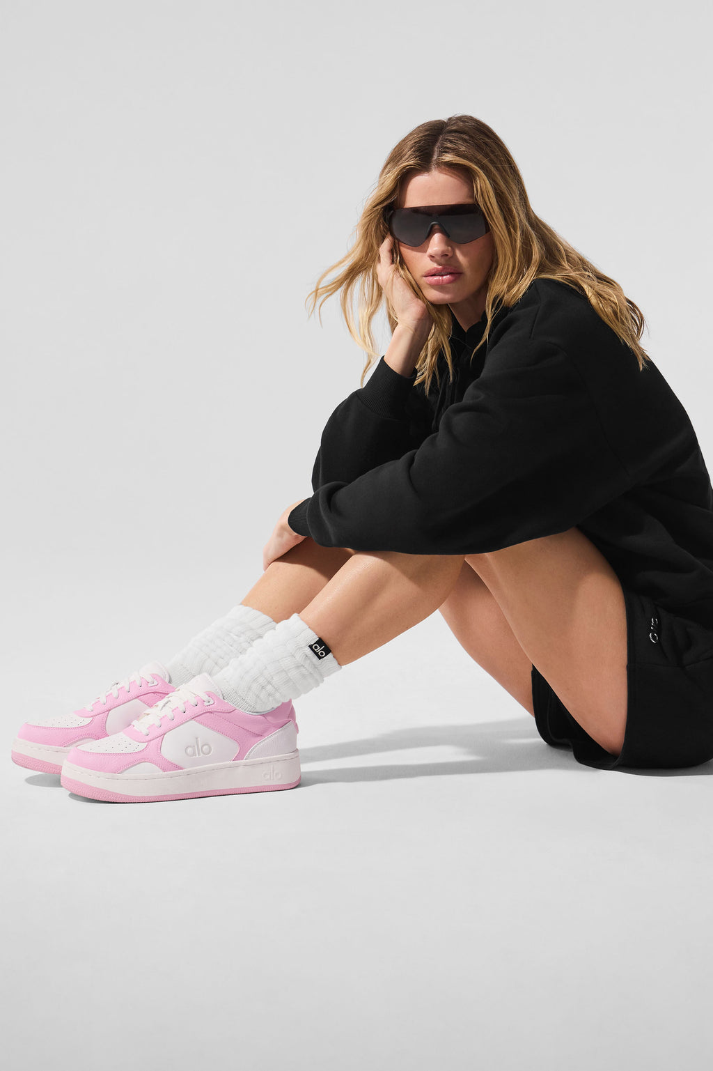 ALO Recovery Mode Sneaker - Pink/White — photo 1