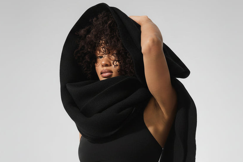 Merino Wool Oversized Scarf - Black — photo 3