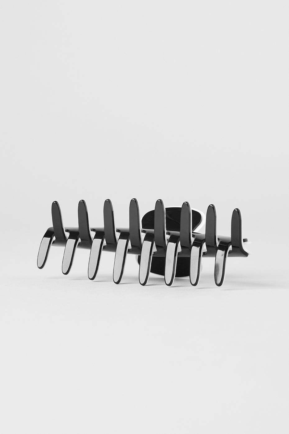 Outline Claw Clip - Black/White — photo 4