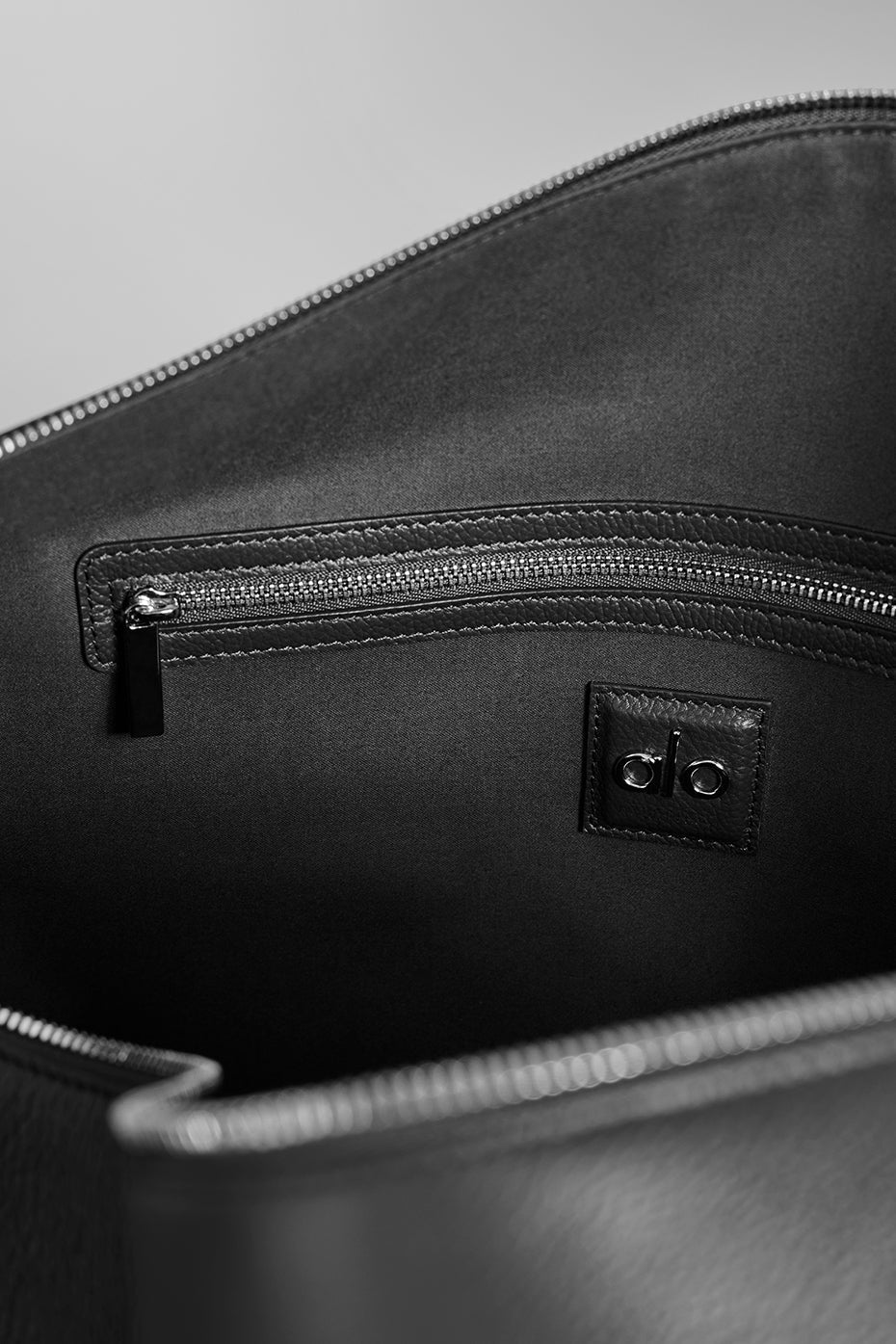 ALO Voyage Duffle - Black Leather — photo 7