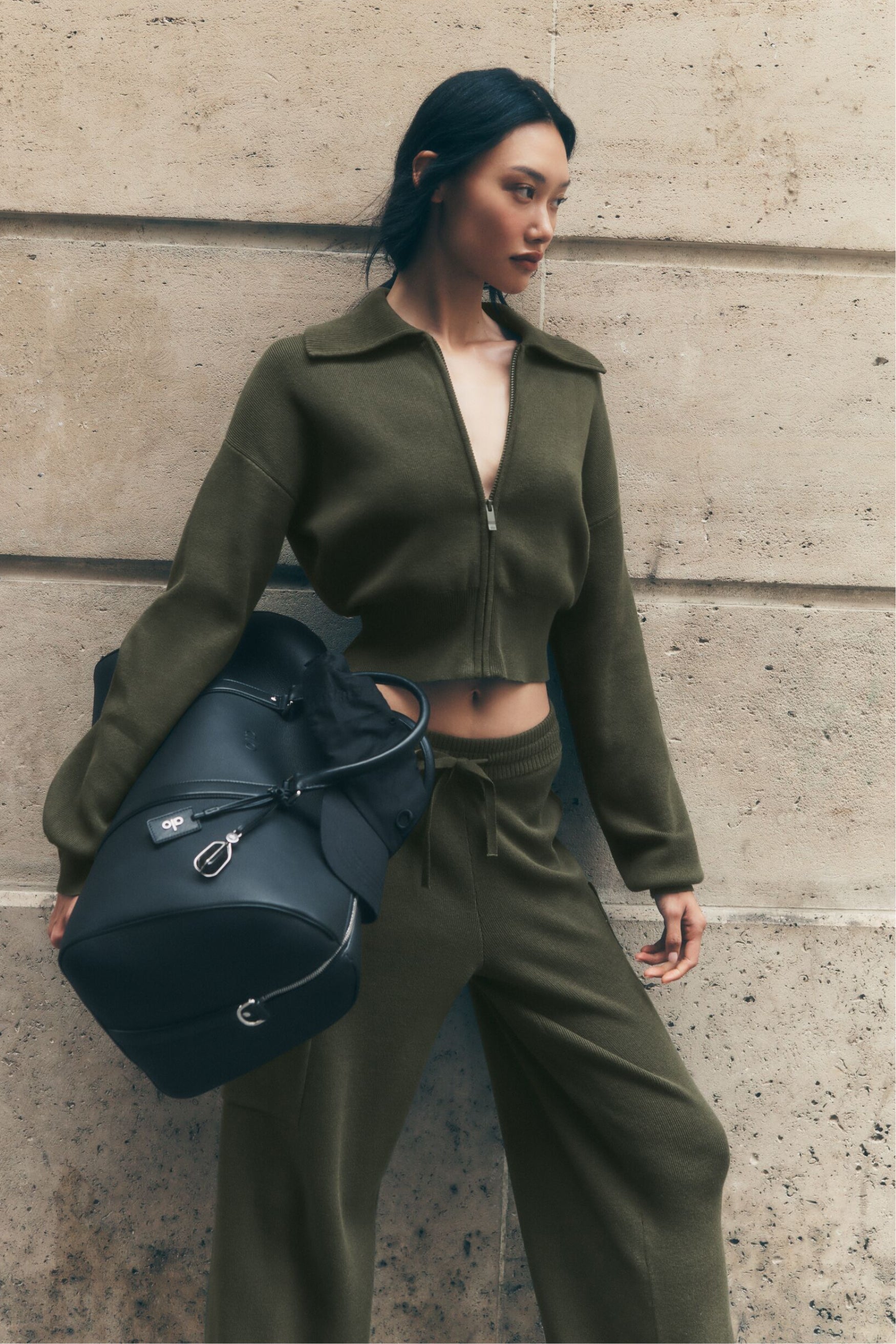 ALO Voyage Duffle - Black Leather — photo 1