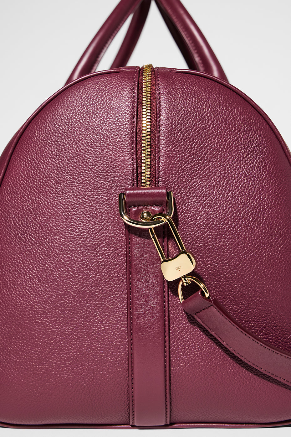 ALO Voyage Duffle - Bordeaux Leather — photo 6