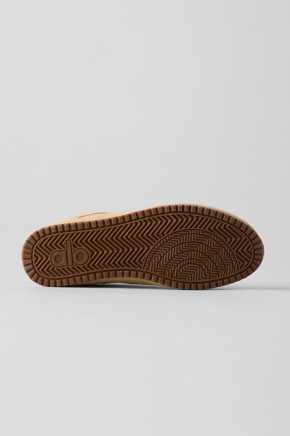 ALO Sunset Sneaker + Jisoo - Caramel Cream — photo 5