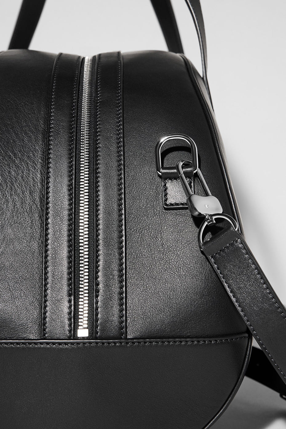 ALO Odyssey - Black Leather — photo 6