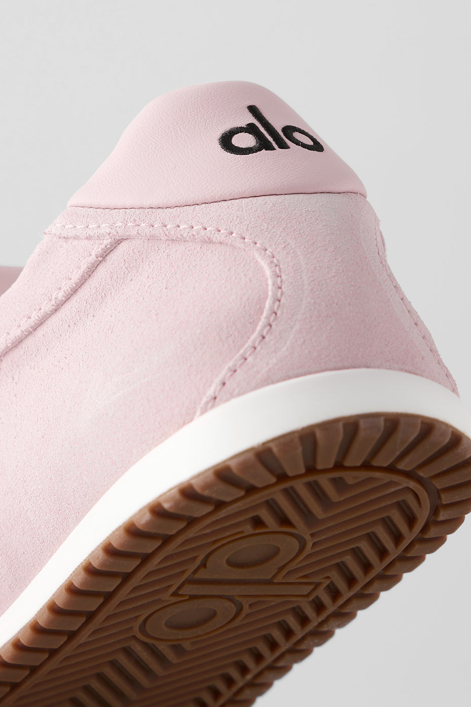 ALO Sunset Sneaker + Jisoo - Bloom Pink — photo 6