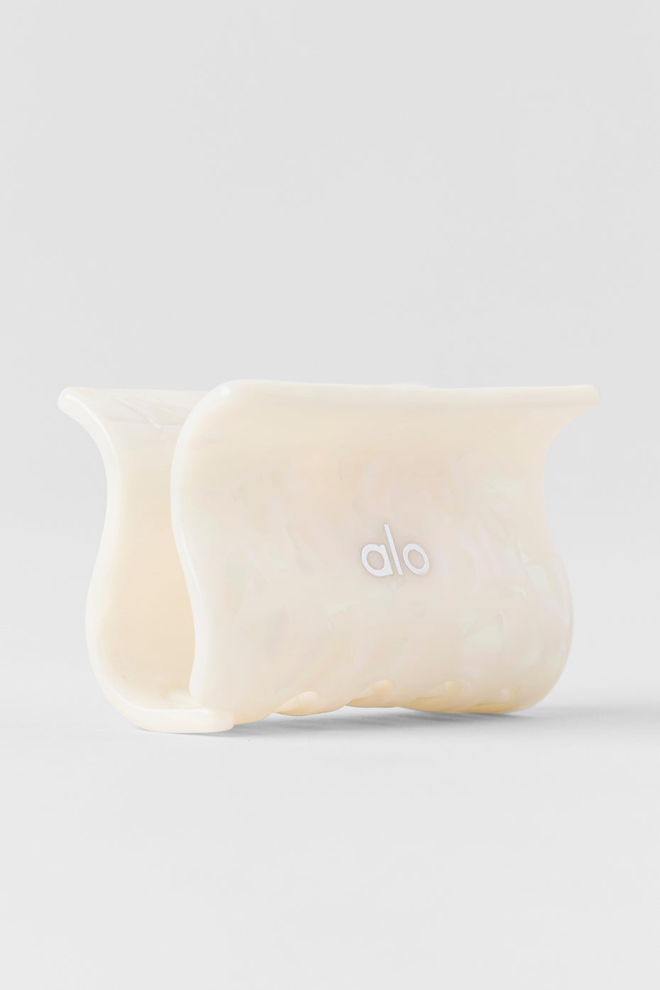 Effortless Claw Clip - White Pearl — photo 3