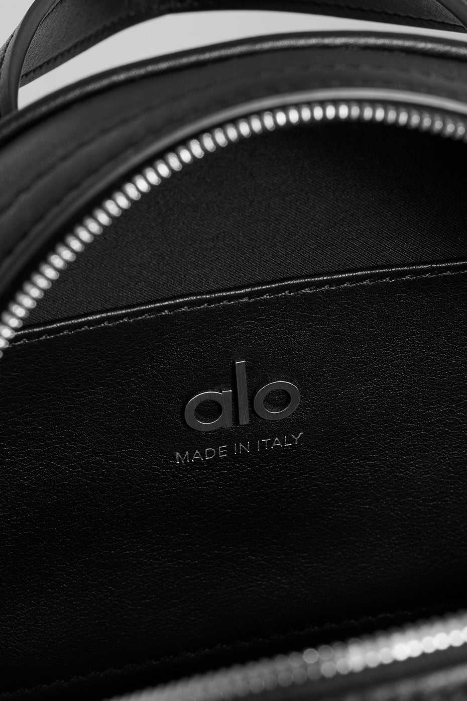 ALO Mini Odyssey - Black Leather — photo 6