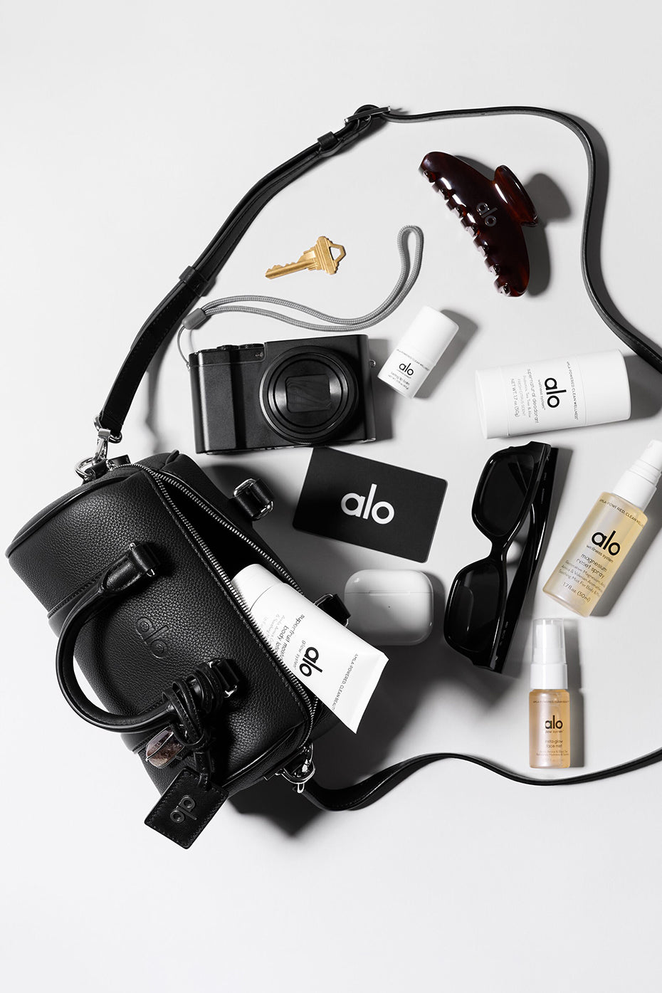 ALO Mini Voyage - Black Leather — photo 8