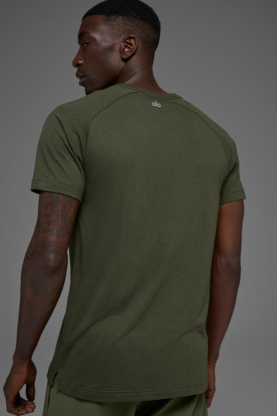 Triumph Raglan Tee - Green Olive — photo 4