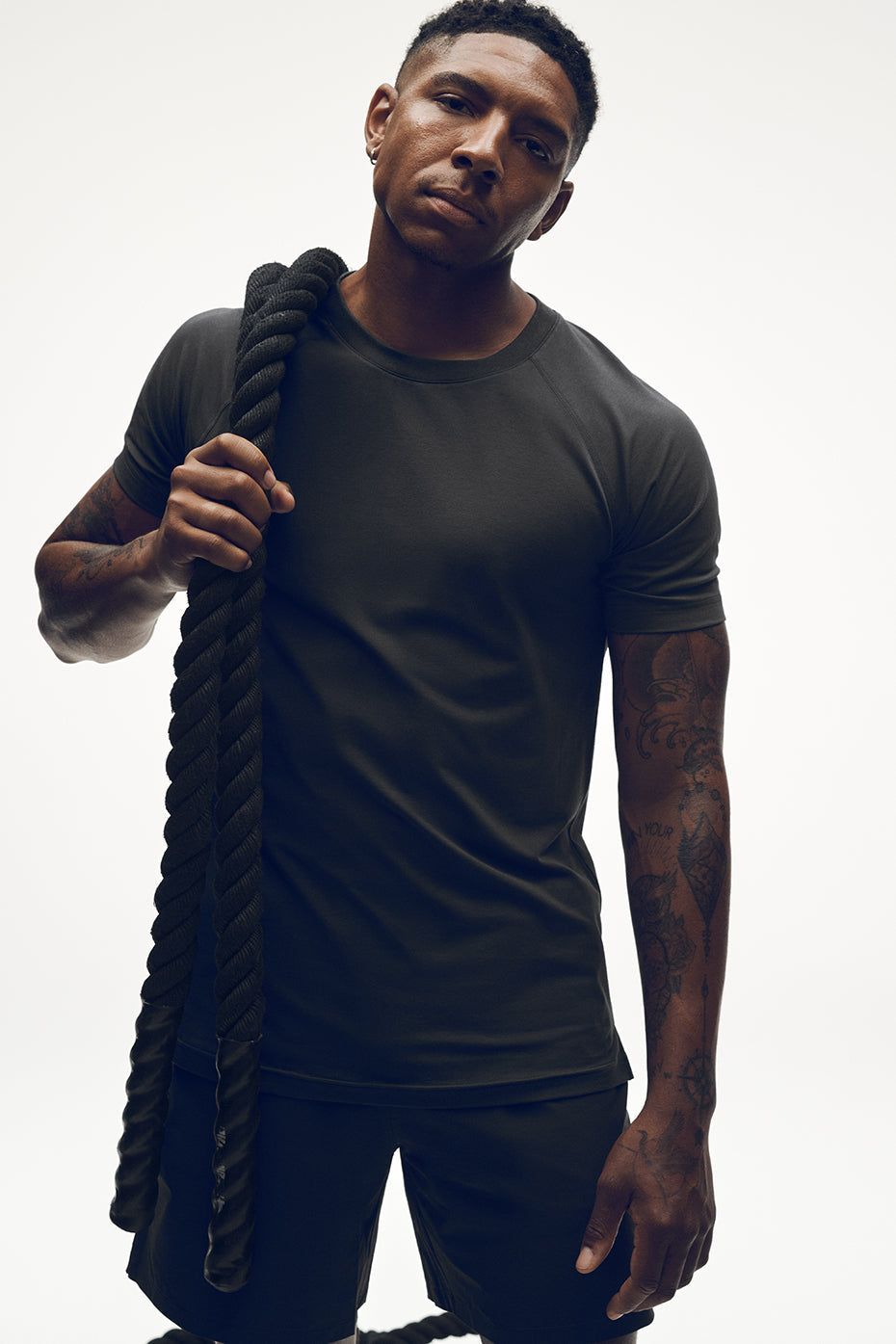 ALO Vapor Crewneck Short Sleeve - Anthracite — photo 1
