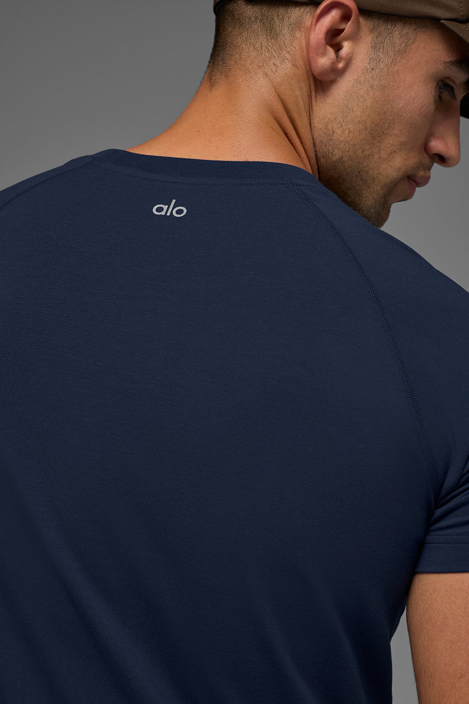 ALO Vapor Crewneck Short Sleeve - Navy — photo 4