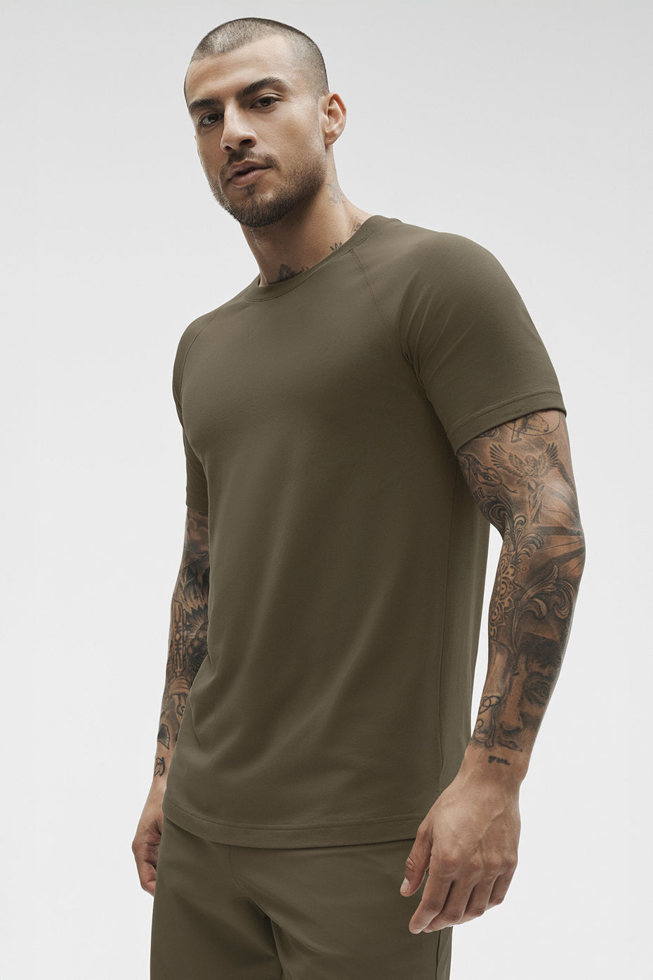 ALO Vapor Crewneck Short Sleeve - Olive Tree — photo 4