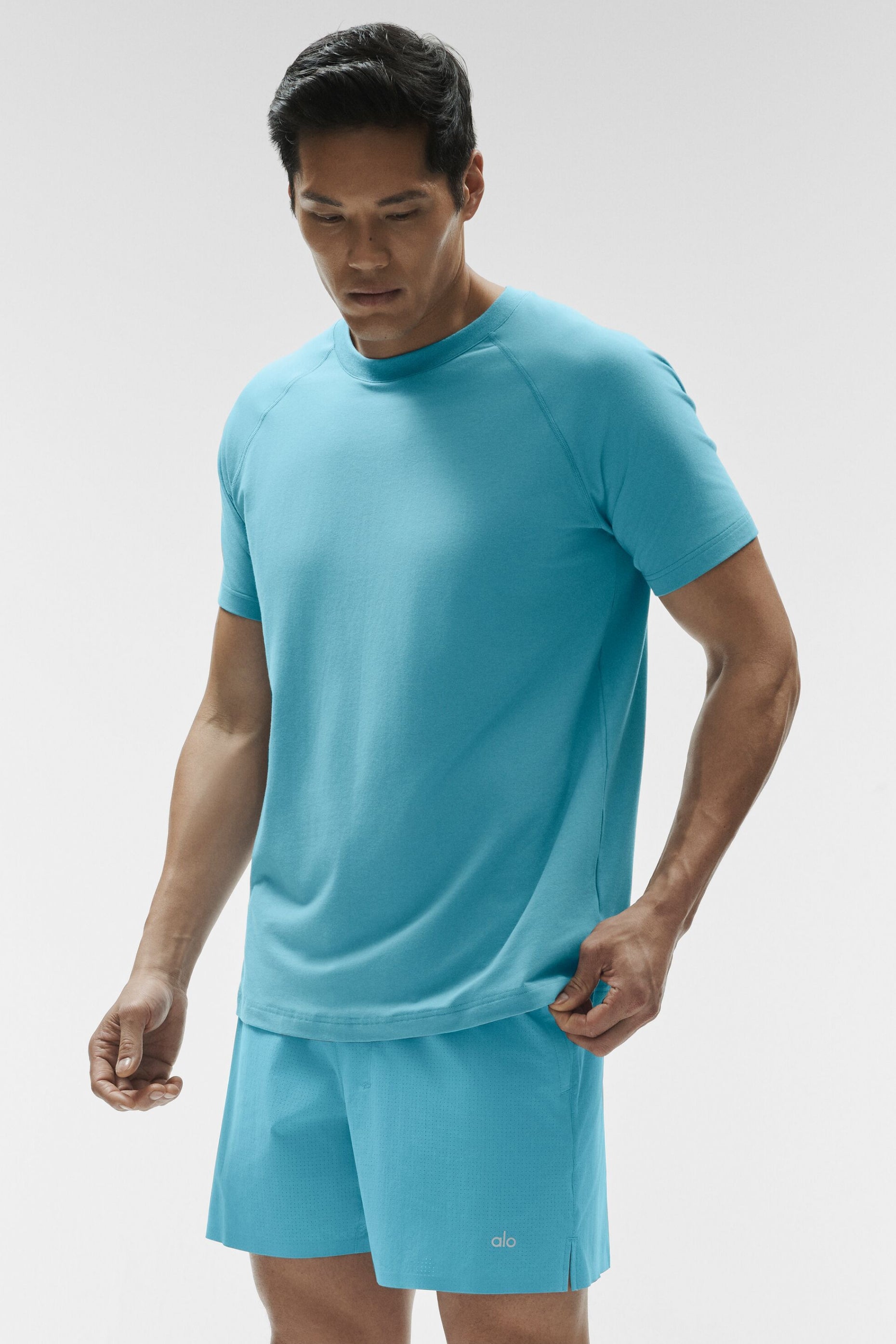 ALO Vapor Crewneck Short Sleeve - Blue Breeze — photo 3