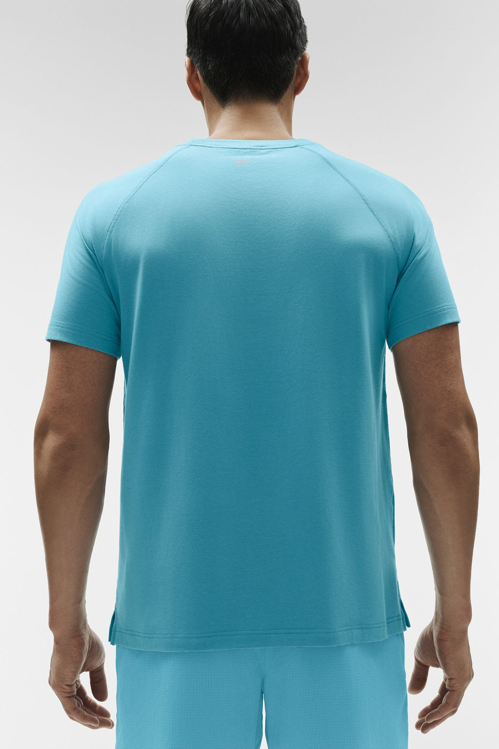 ALO Vapor Crewneck Short Sleeve - Blue Breeze — photo 2