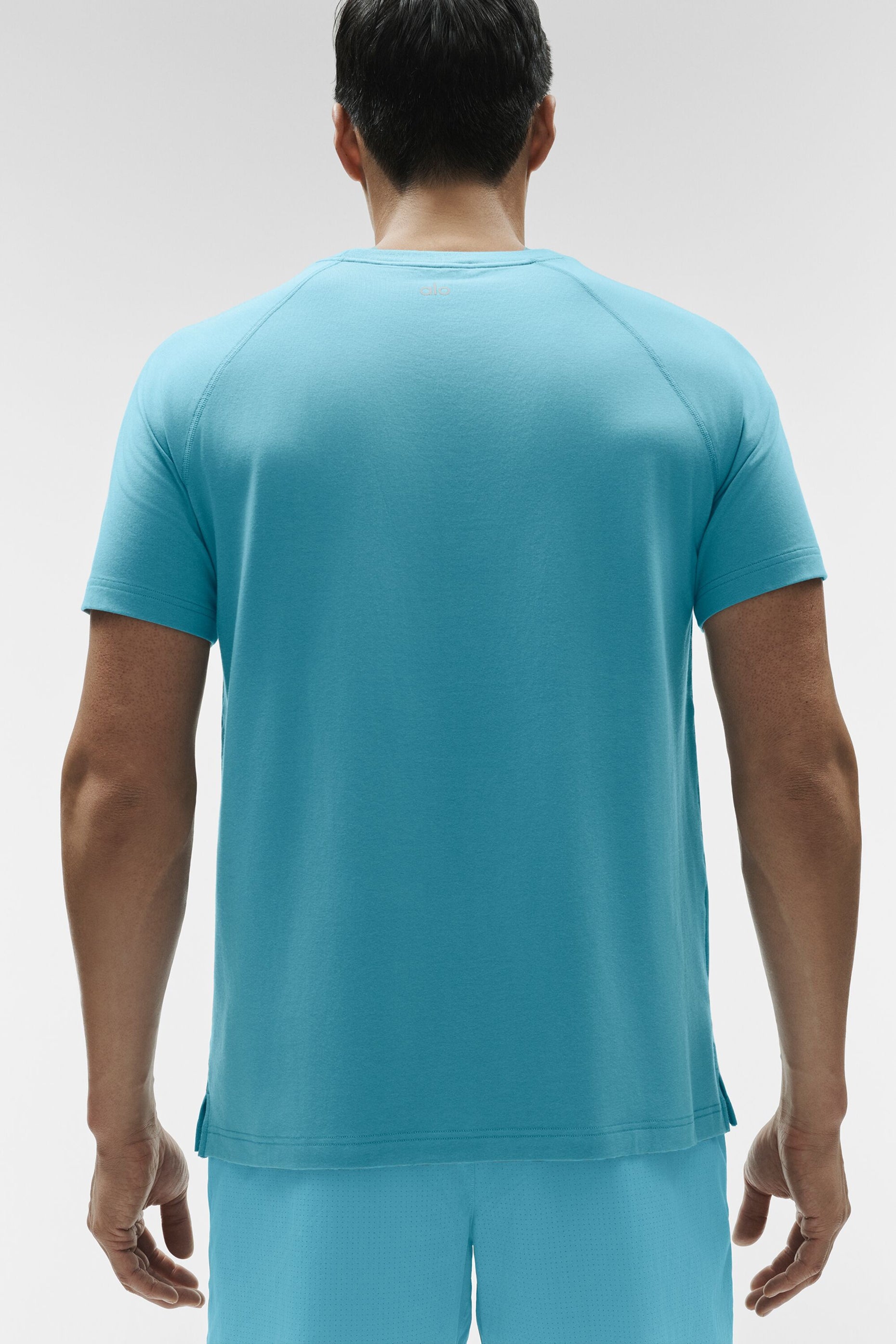 ALO Vapor Crewneck Short Sleeve - Blue Breeze — photo 2