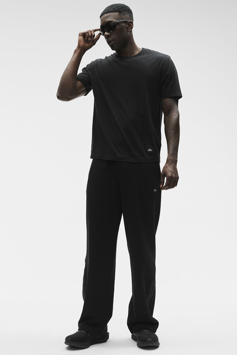 Essential Short Sleeve Street Tee - Black — photo 6