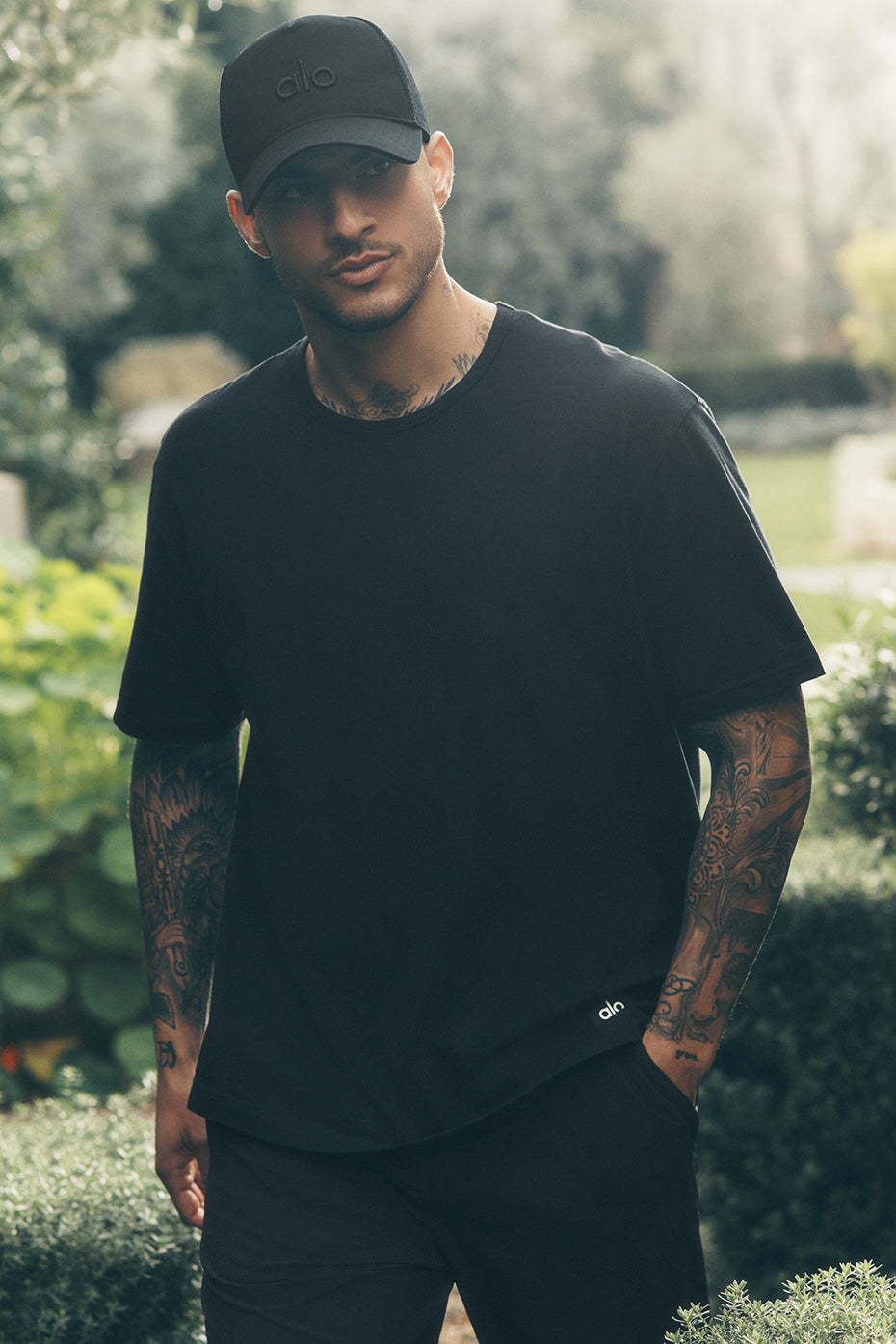Essential Short Sleeve Street Tee - Black — photo 1
