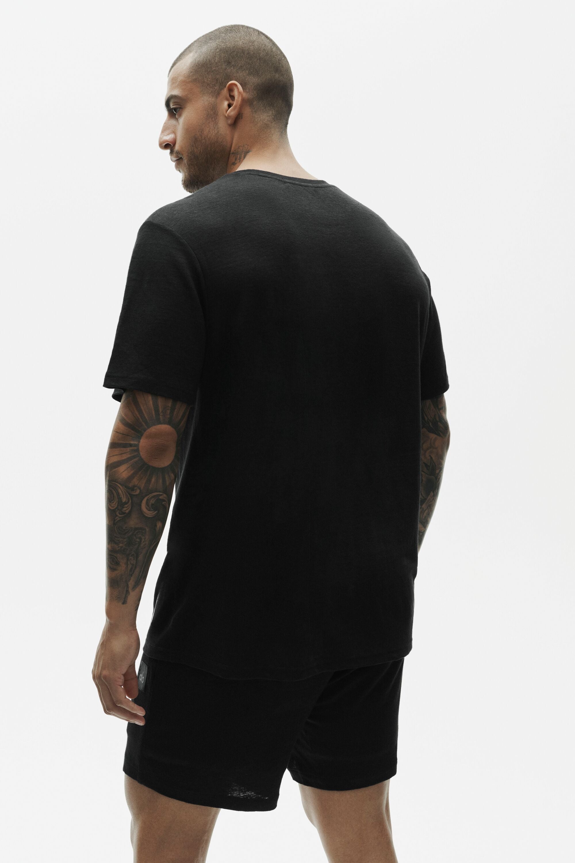 Linen Jersey Coastal Short Sleeve Tee - Black — photo 4