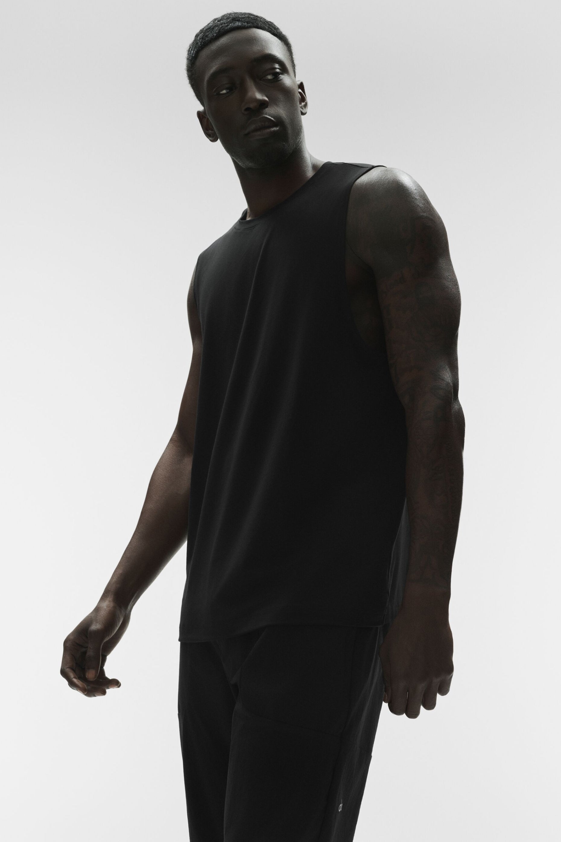 Conquer Muscle Tank - Black — photo 3