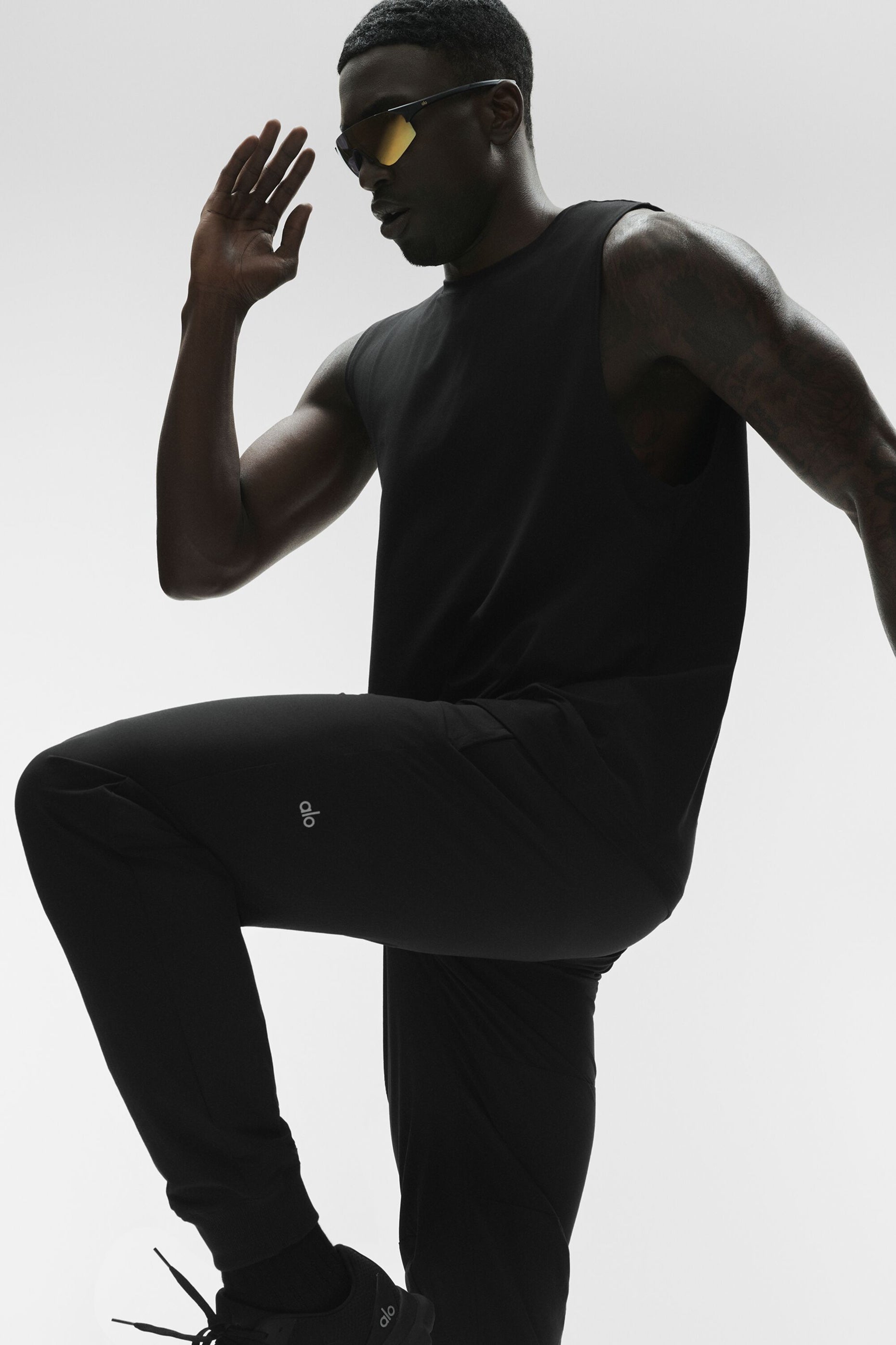 Conquer Muscle Tank - Black — photo 1
