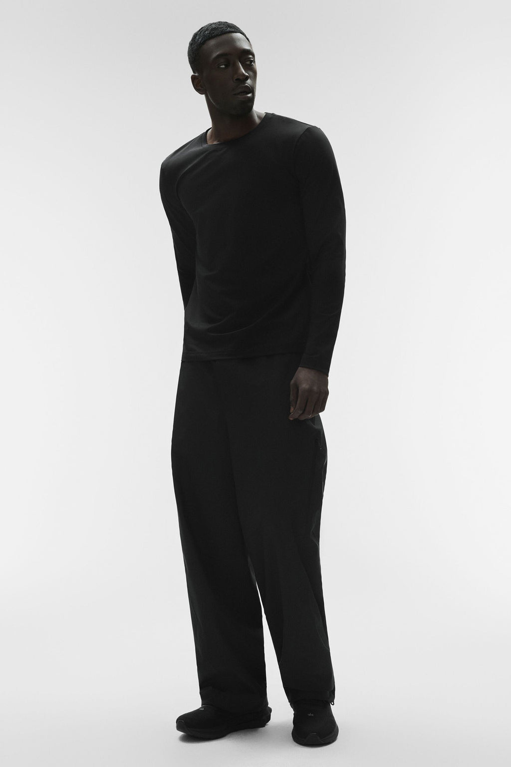 Conquer Reform Crewneck Long Sleeve - Black — photo 5