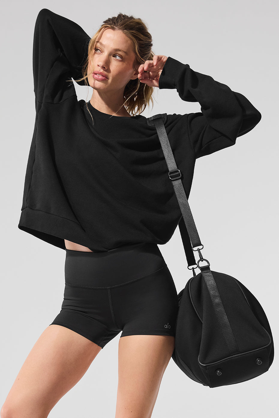 Chill Crew Neck Pullover - Black — photo 1