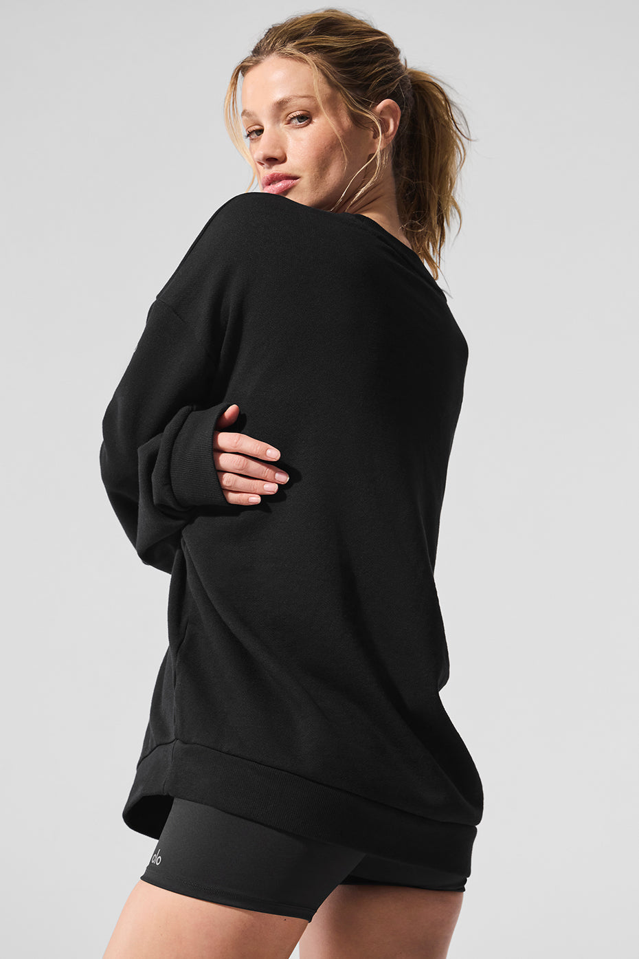 Chill Crew Neck Pullover - Black — photo 2