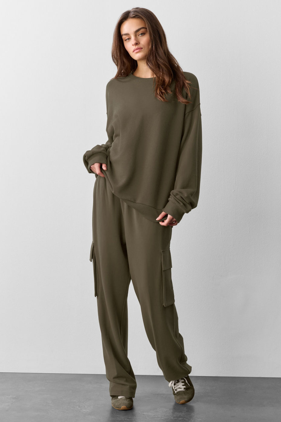 Chill Crew Neck Pullover - Olive Tree — photo 4