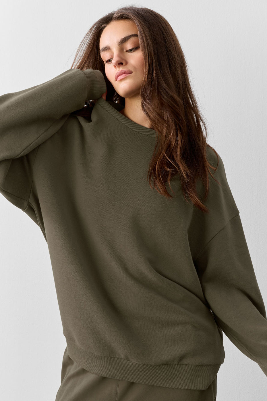 Chill Crew Neck Pullover - Olive Tree — photo 1