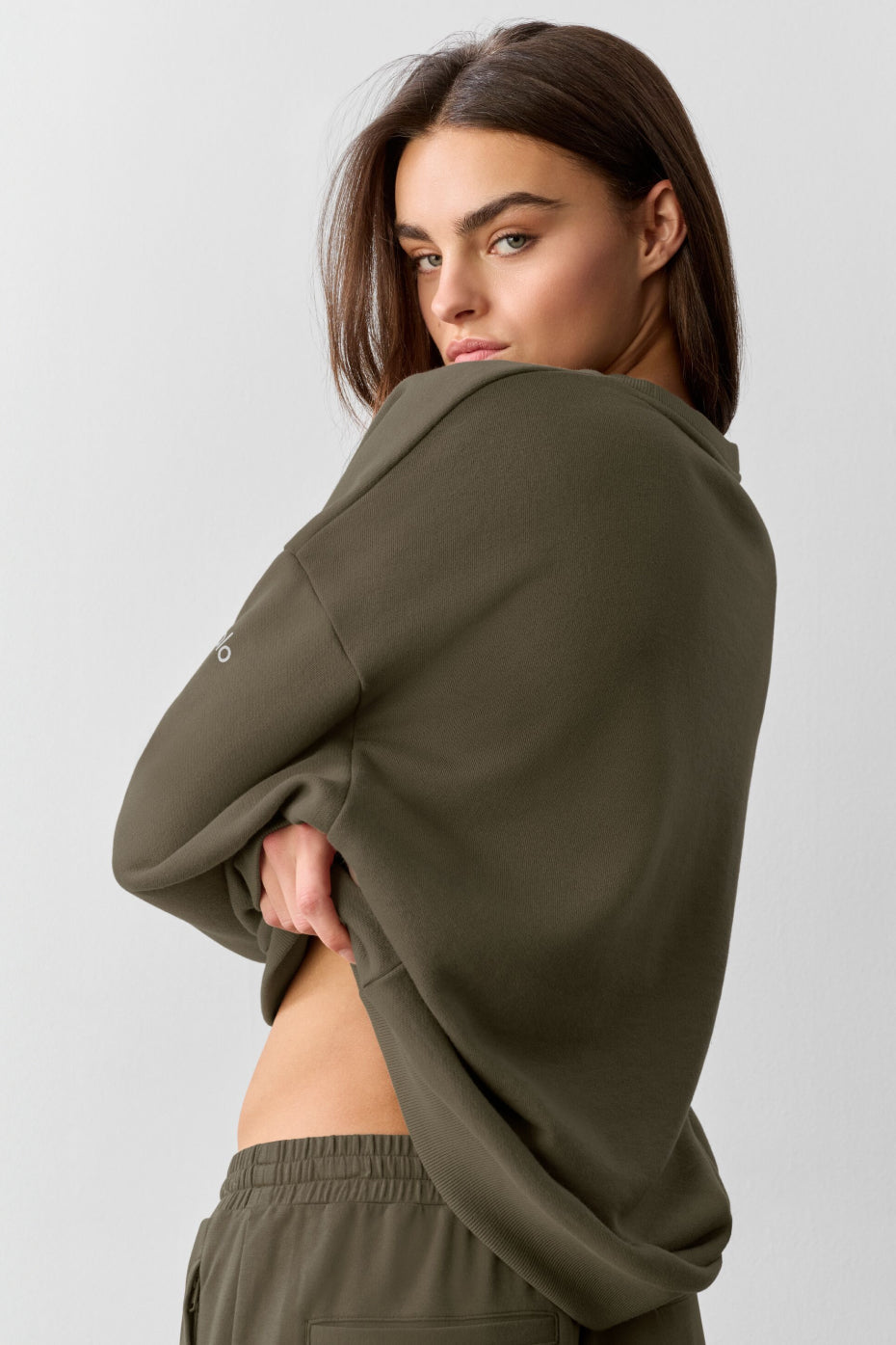 Chill Crew Neck Pullover - Olive Tree — photo 2