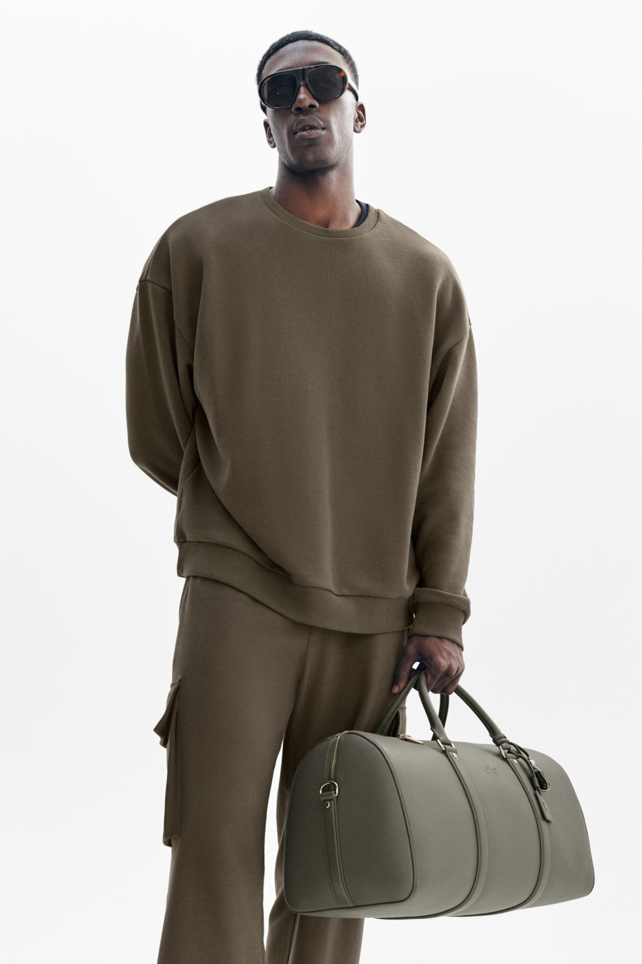 Chill Crew Neck Pullover - Olive Tree — photo 1