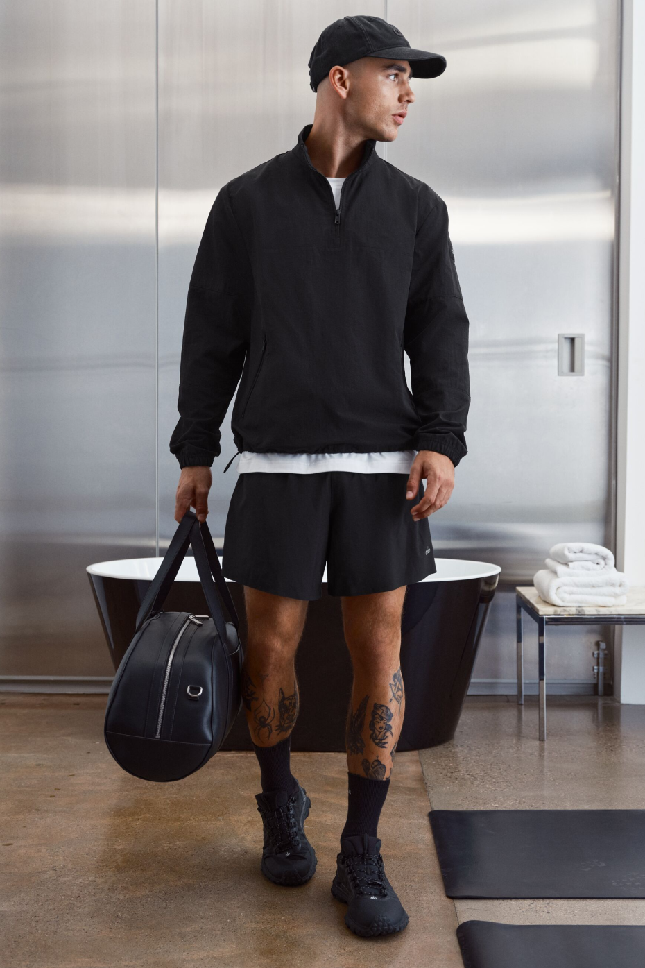 Light Weight Takeaway Track Pullover - Black — photo 1