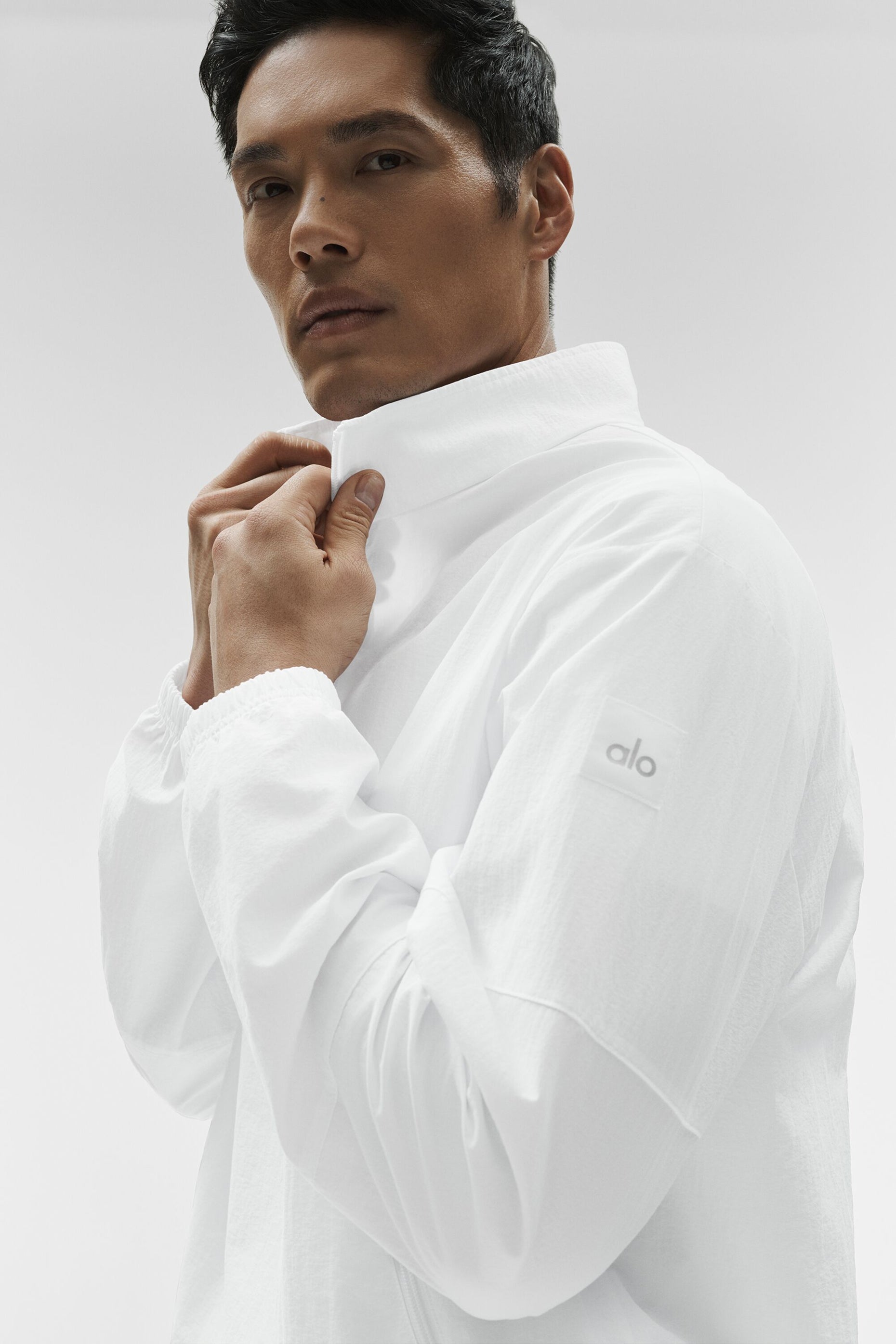 Light Weight Takeaway Track Pullover - White — photo 5