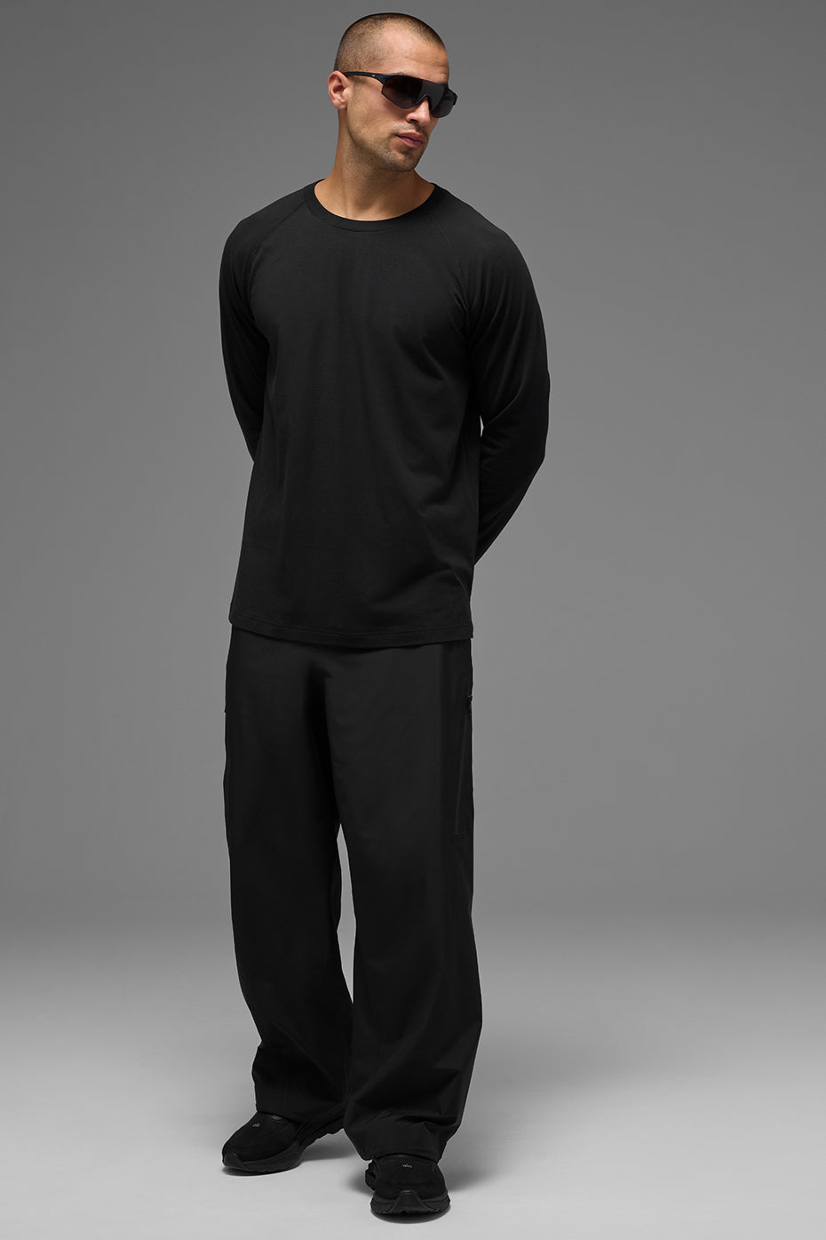 ALO Vapor Crewneck Long Sleeve - Black — photo 3
