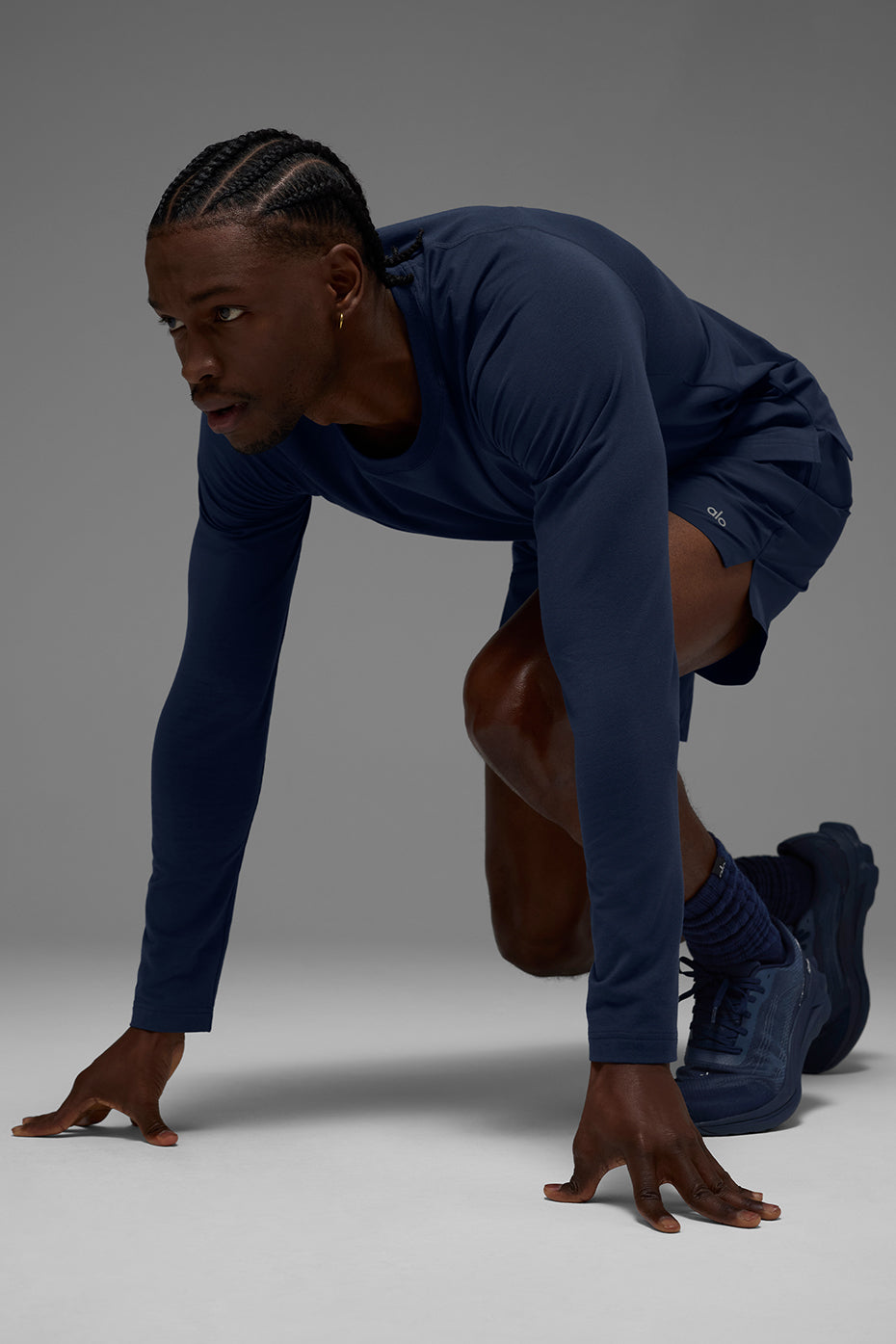 ALO Vapor Crewneck Long Sleeve - Navy — photo 3