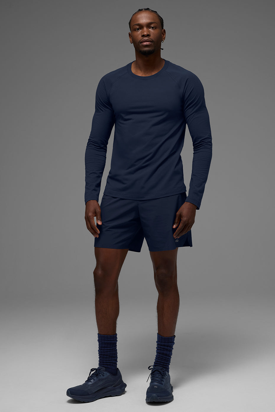 ALO Vapor Crewneck Long Sleeve - Navy — photo 4