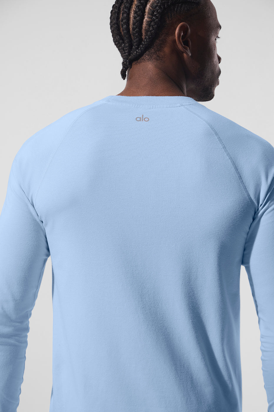 ALO Vapor Crewneck Long Sleeve - Seashell Blue — photo 5
