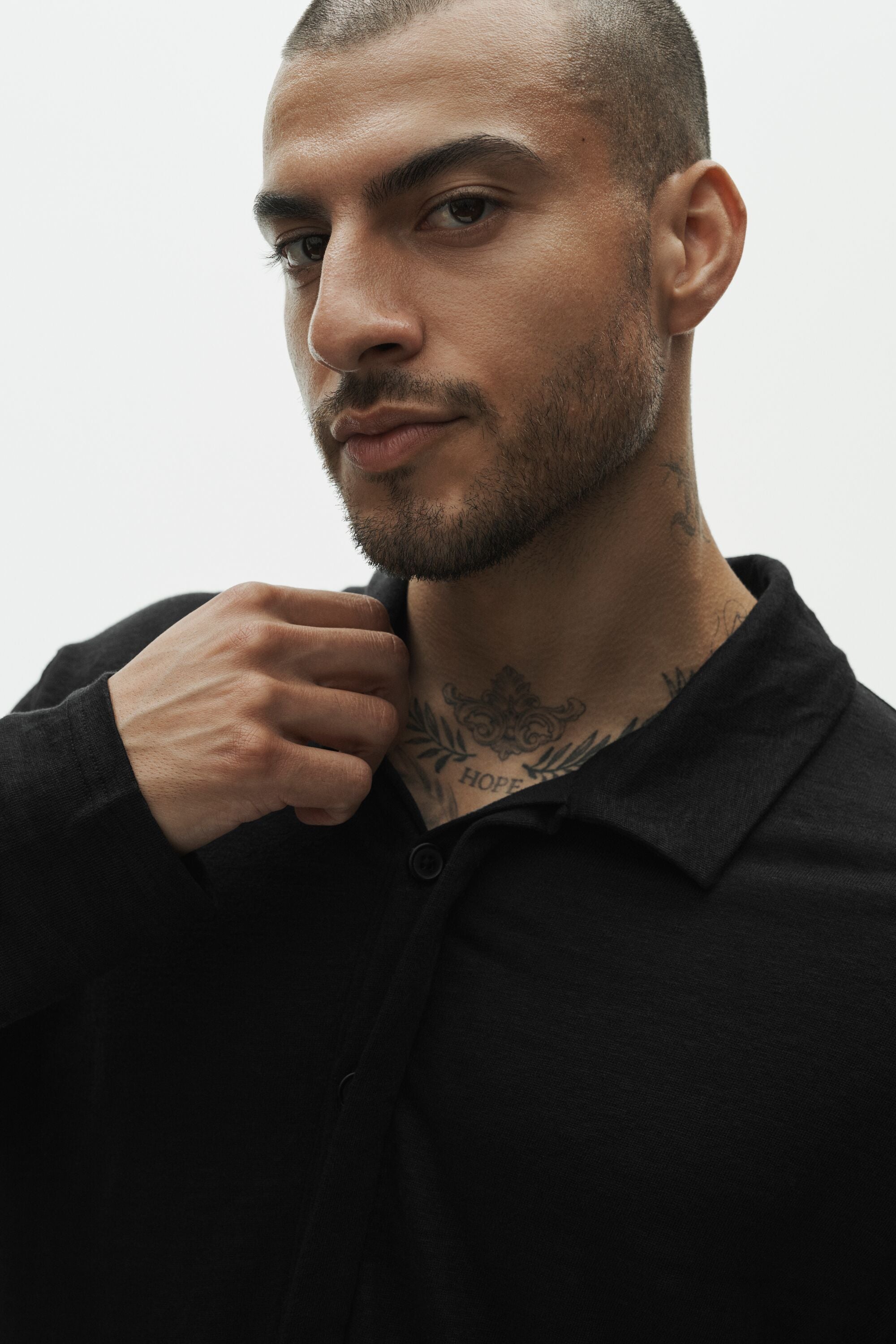 Linen Jersey Coastal Long Sleeve Pullover - Black — photo 3