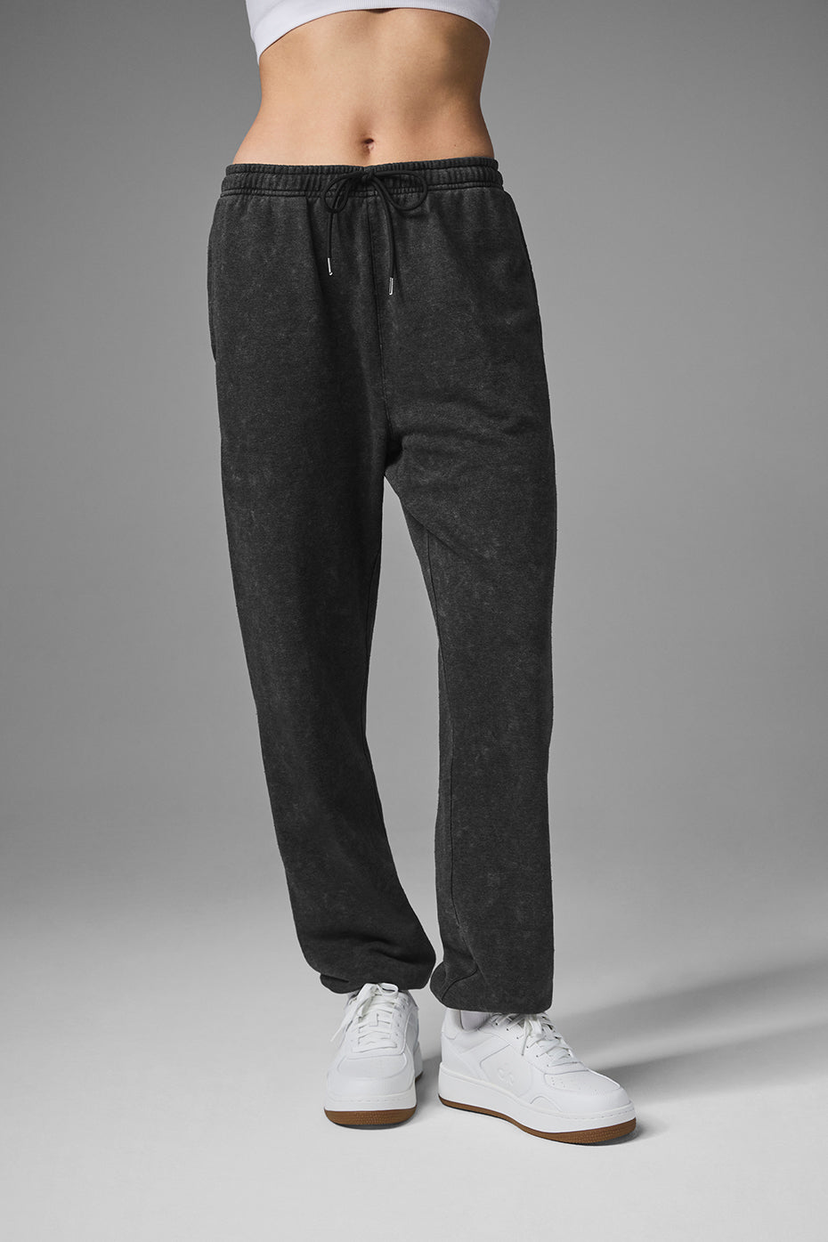 Chill Vintage Wash Sweatpant - Black Wash — photo 1