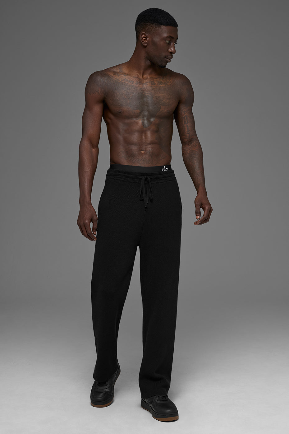 Scholar Straight Leg Sweatpant - Black — photo 4