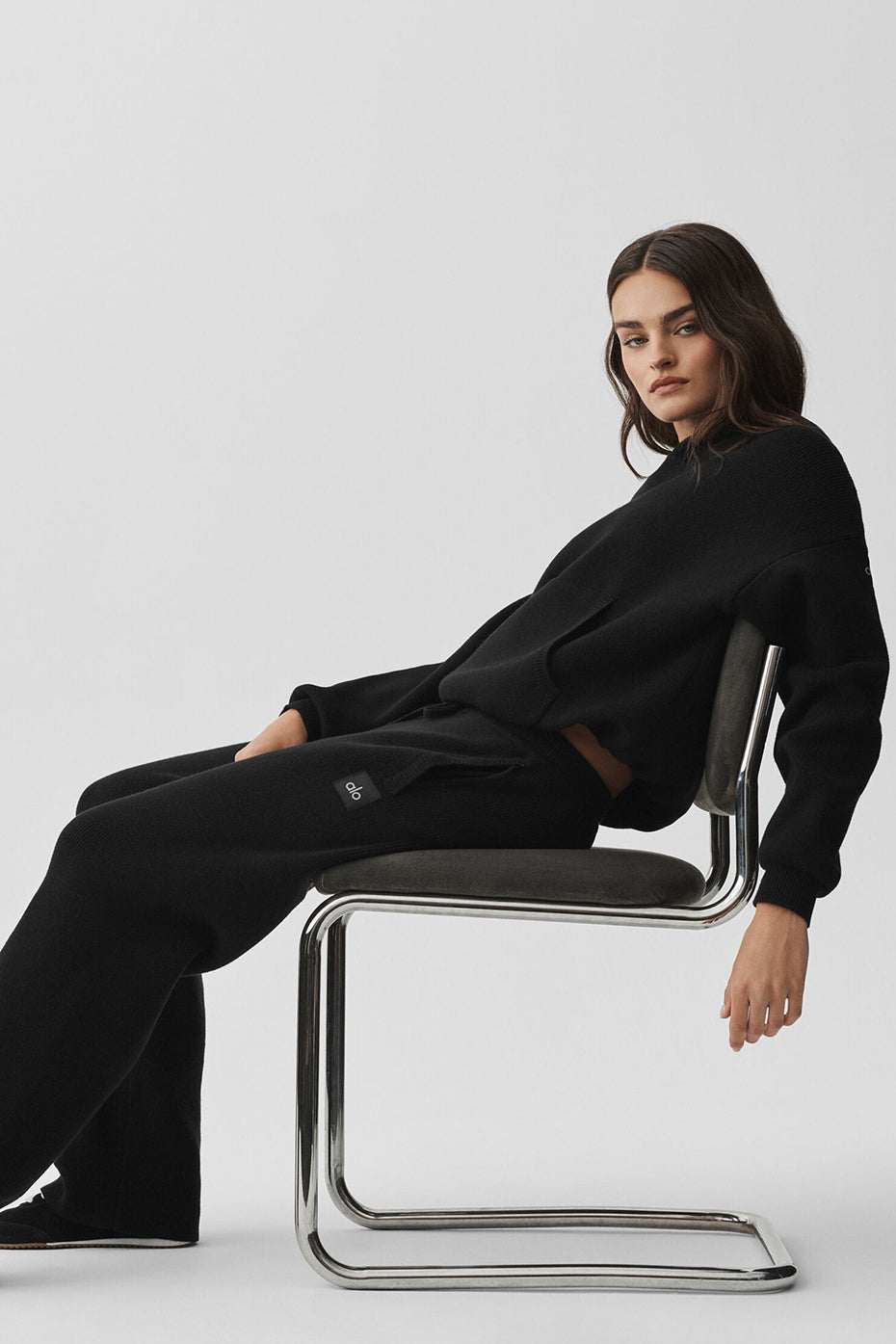 Scholar Straight Leg Sweatpant - Black — photo 4