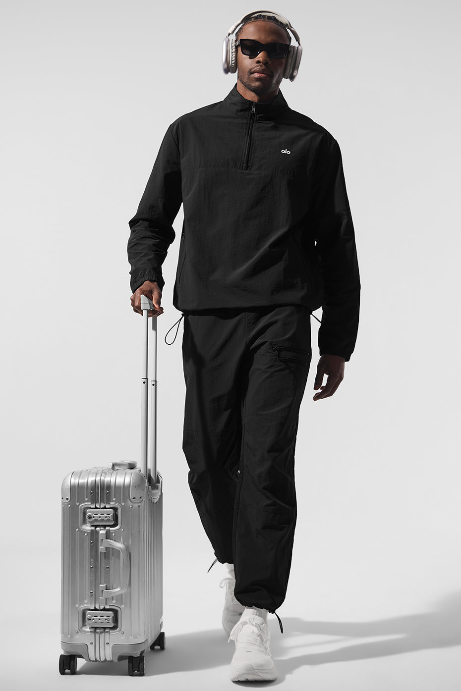 Takeaway Track Pant - Black — photo 5