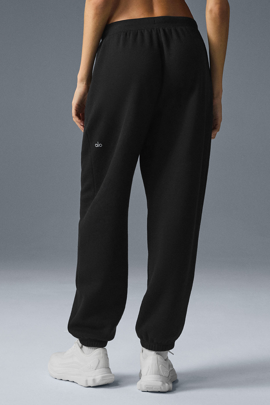 Triumph Restore Sweatpant - Black — photo 2