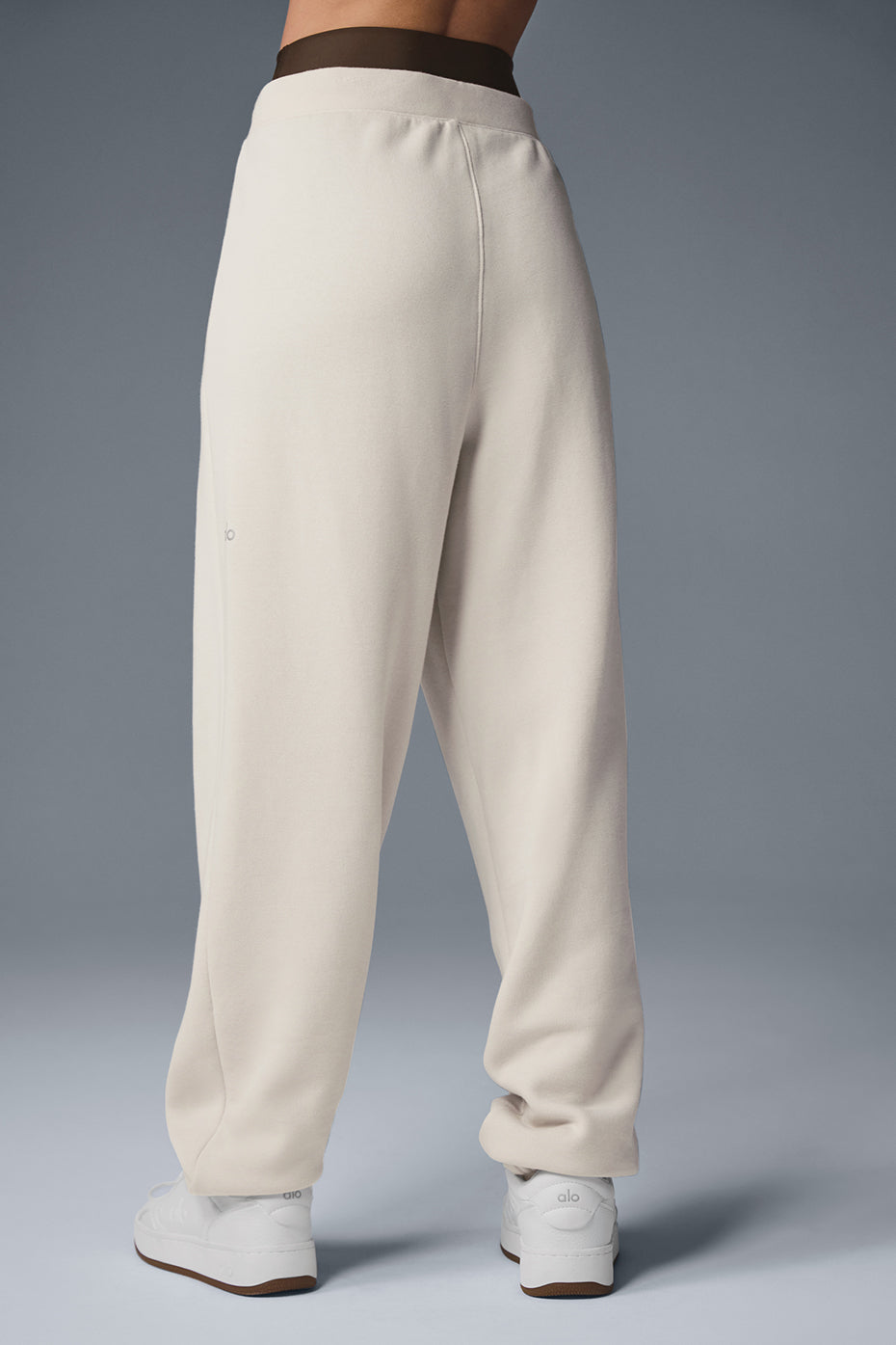 Triumph Restore Sweatpant - Bone — photo 3