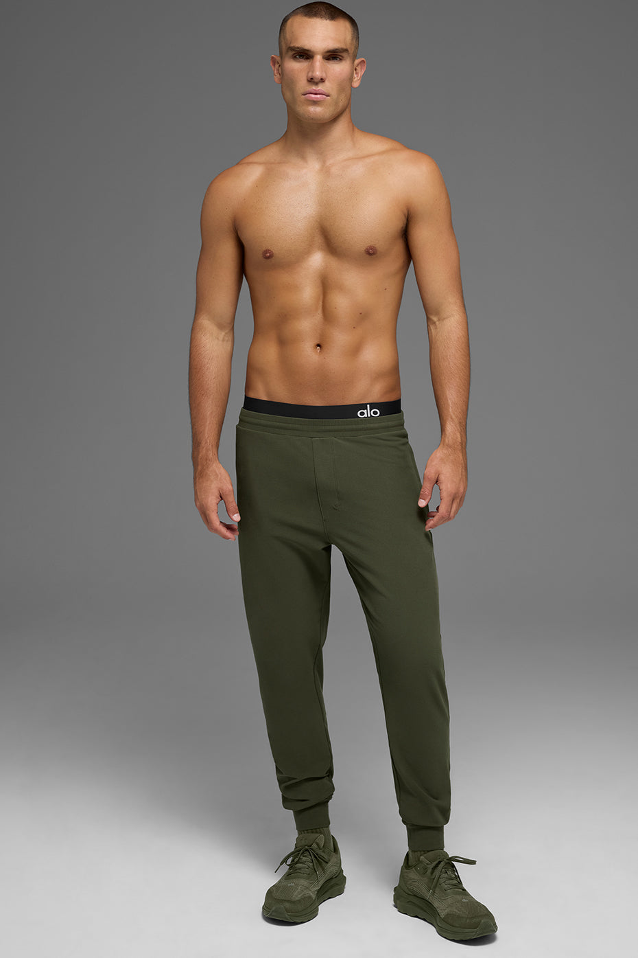 Conquer Max Performance Jogger - Green Olive — photo 3